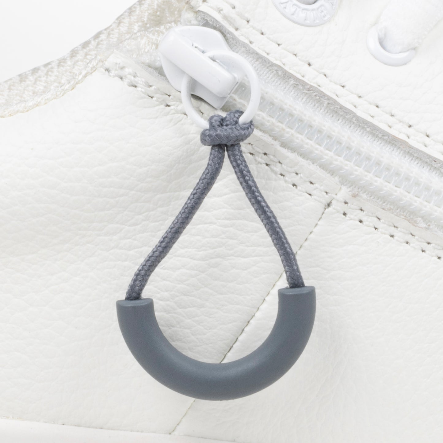 Charcoal BILLY Loop Zipper Pull